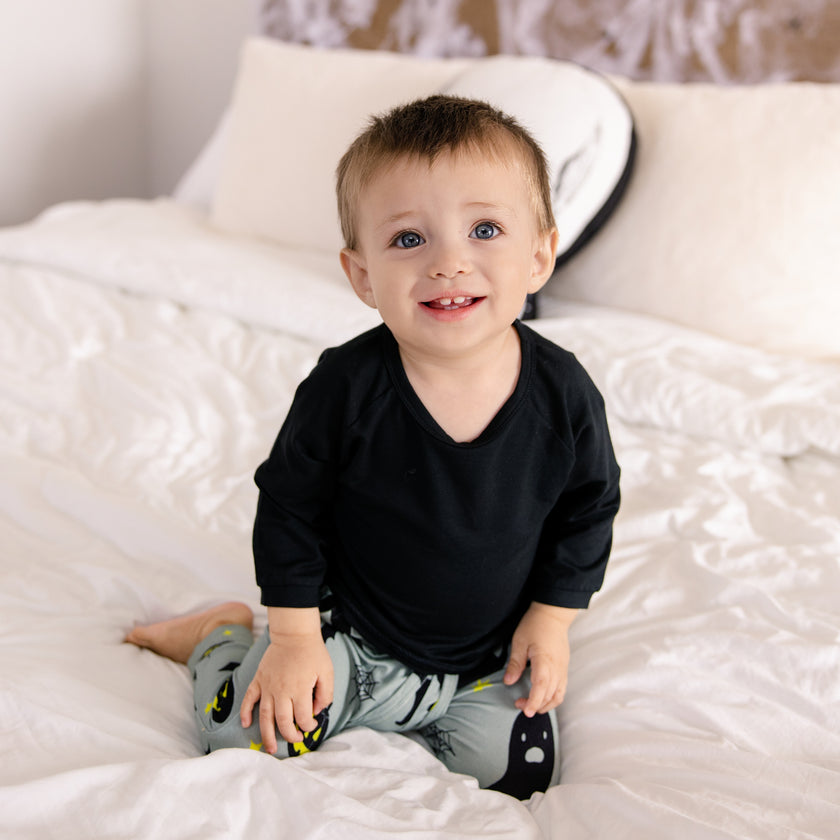 Long Sleeve Jogger Set in Fright Night