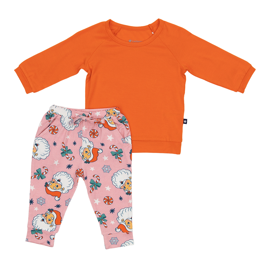 Long Sleeve Jogger Set in Santa Baby