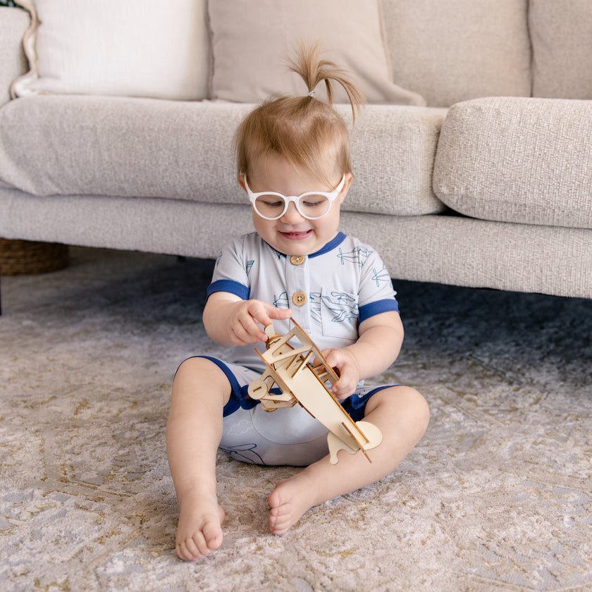 Short Romper in Flurry Fliers