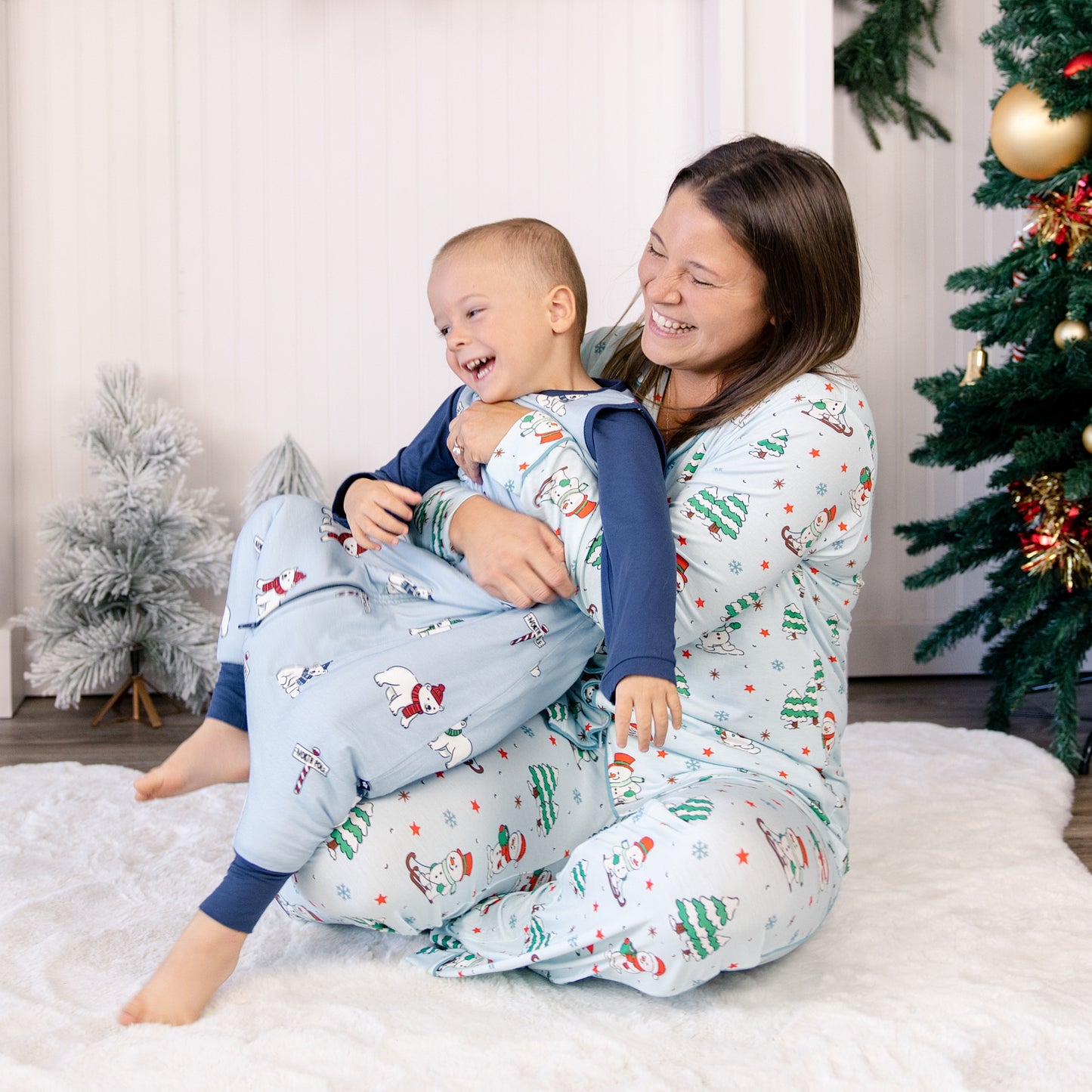 Women's Long Pajama Set in Jingle and Glide