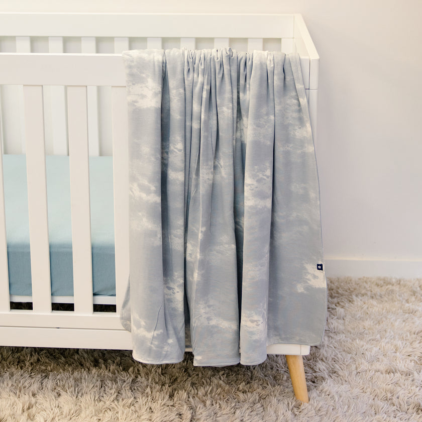 Cozy Blanket in Blue Fog
