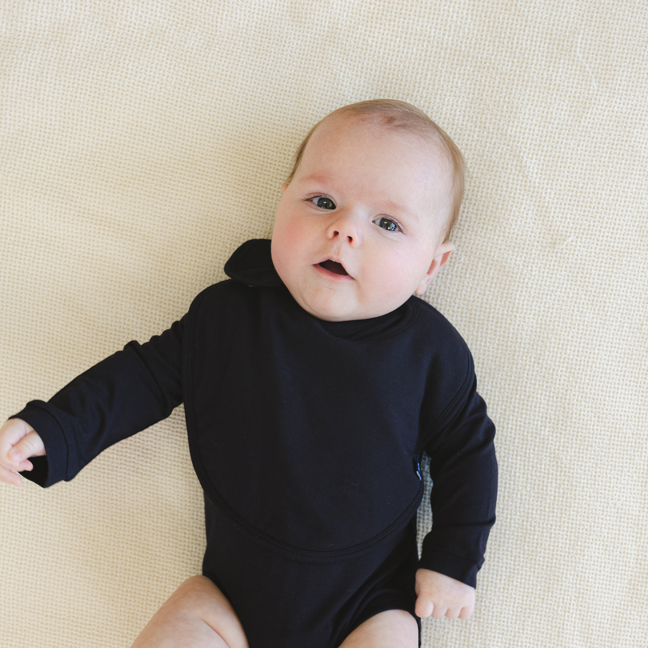 Plush Bib in Black