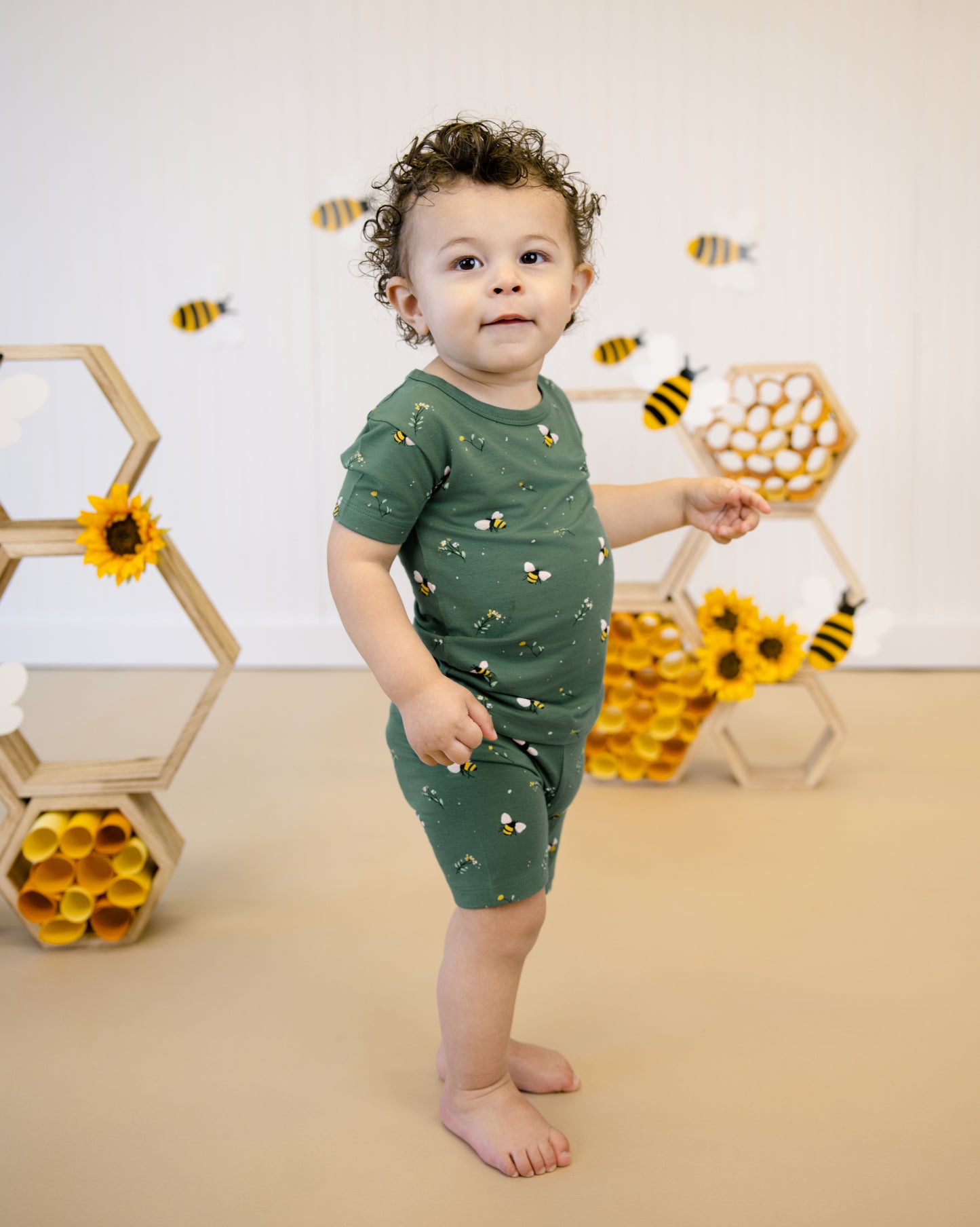 Short PJ Set in Busy Bees