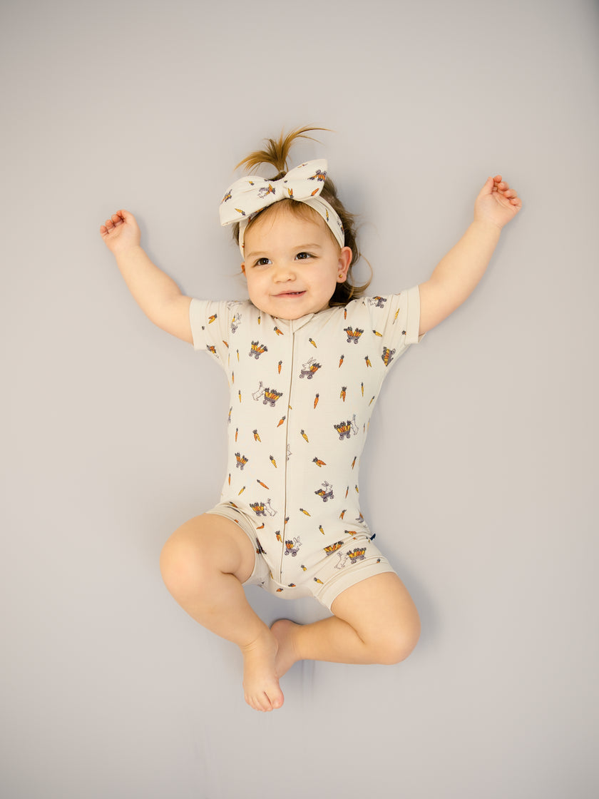 Short Zip Romper in Carrots and Bunny