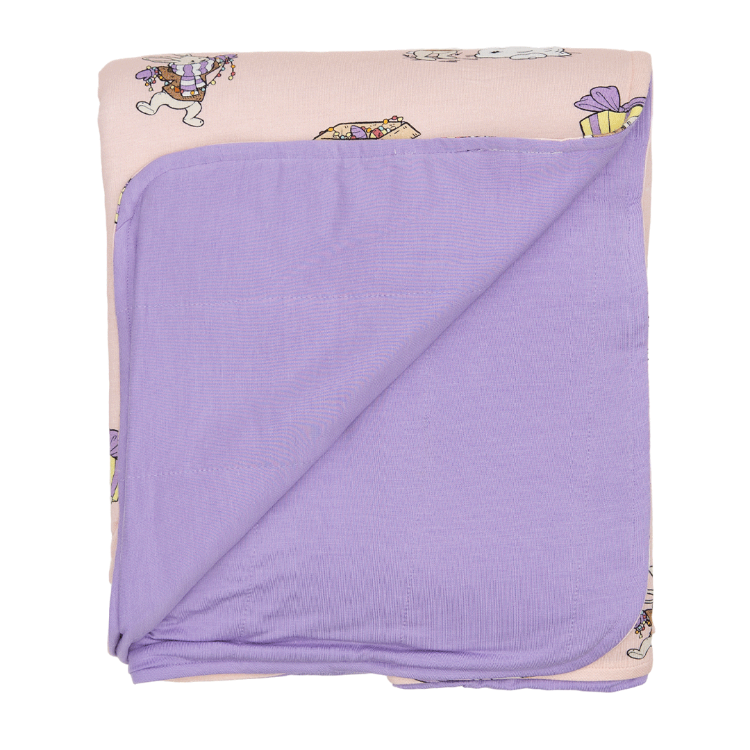 Cozy Blanket in Hoppy Holidays