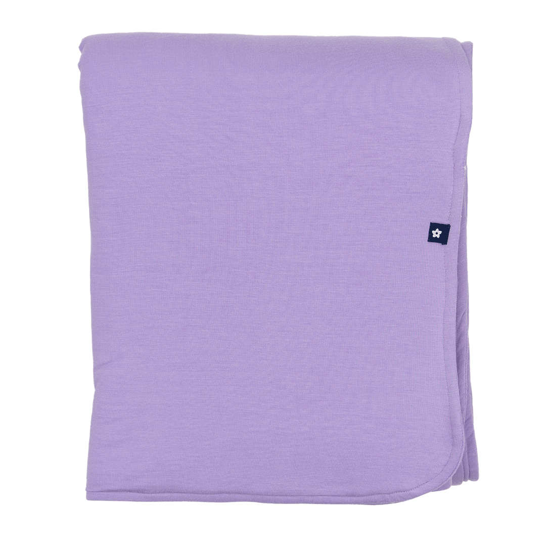 Cozy Blanket in Plum Pudding