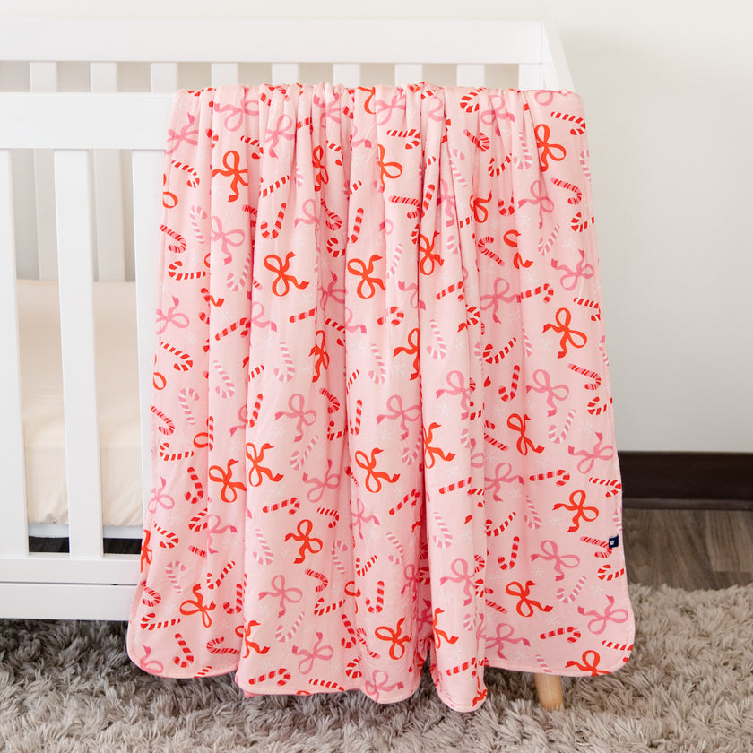 Cozy Blanket in Ribbon and Cheer
