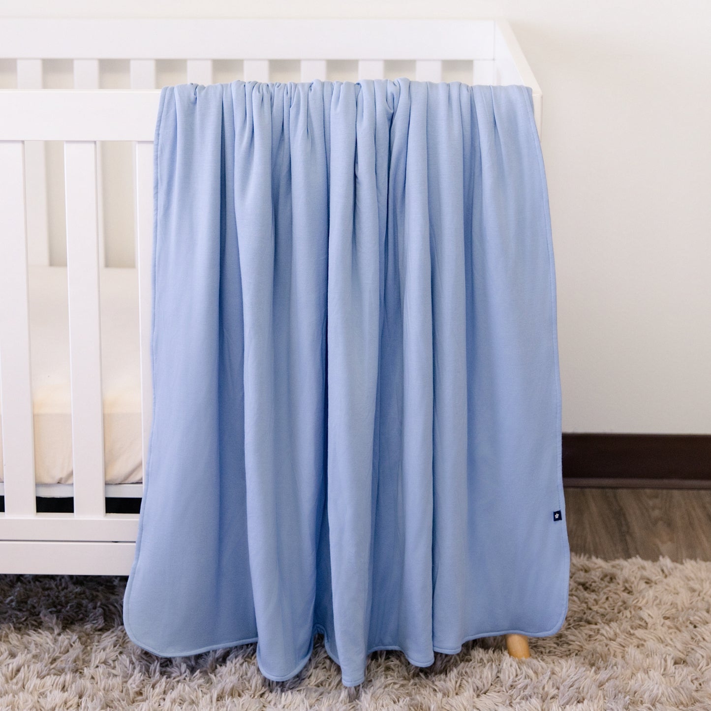 Cozy Blanket in Ribbon Sky