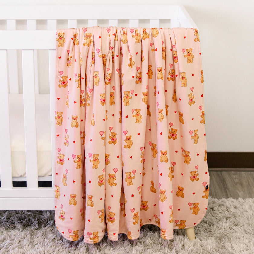 Cozy Blanket in Strawbeary