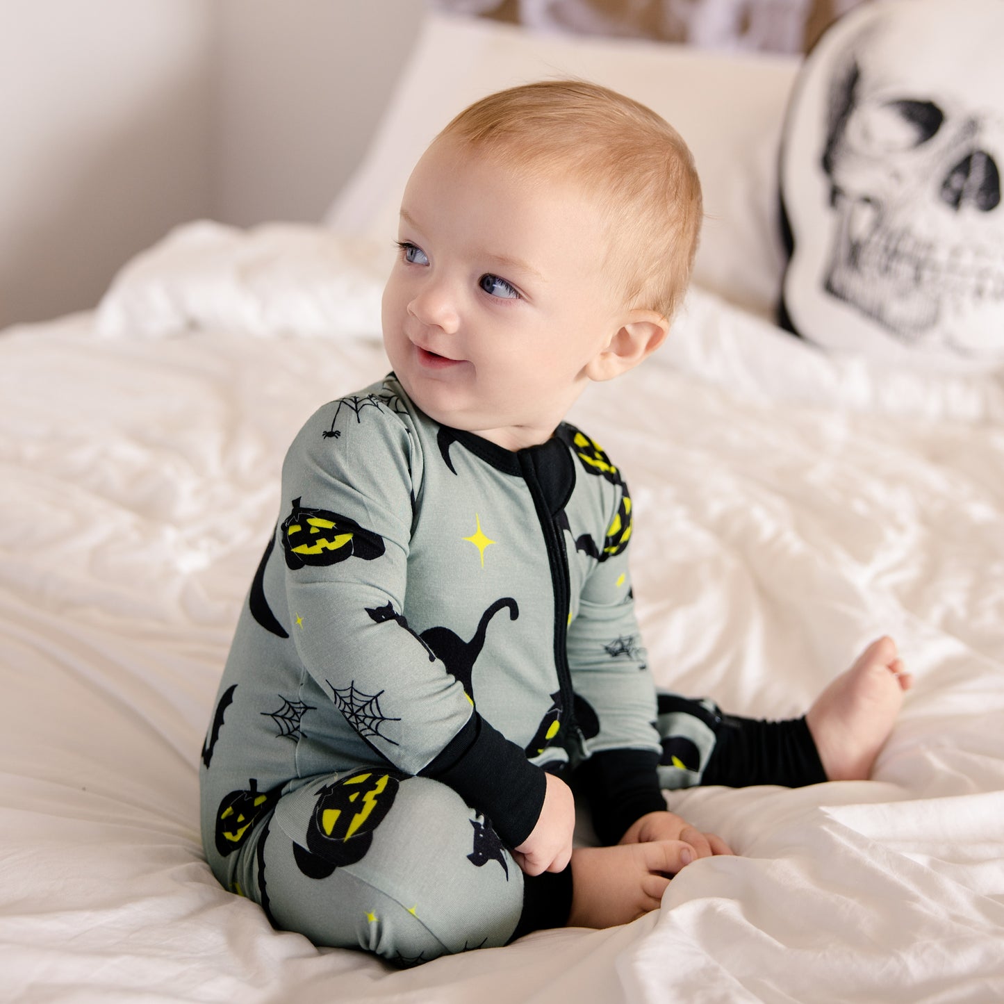 Convertible Footed Romper in Fright Night