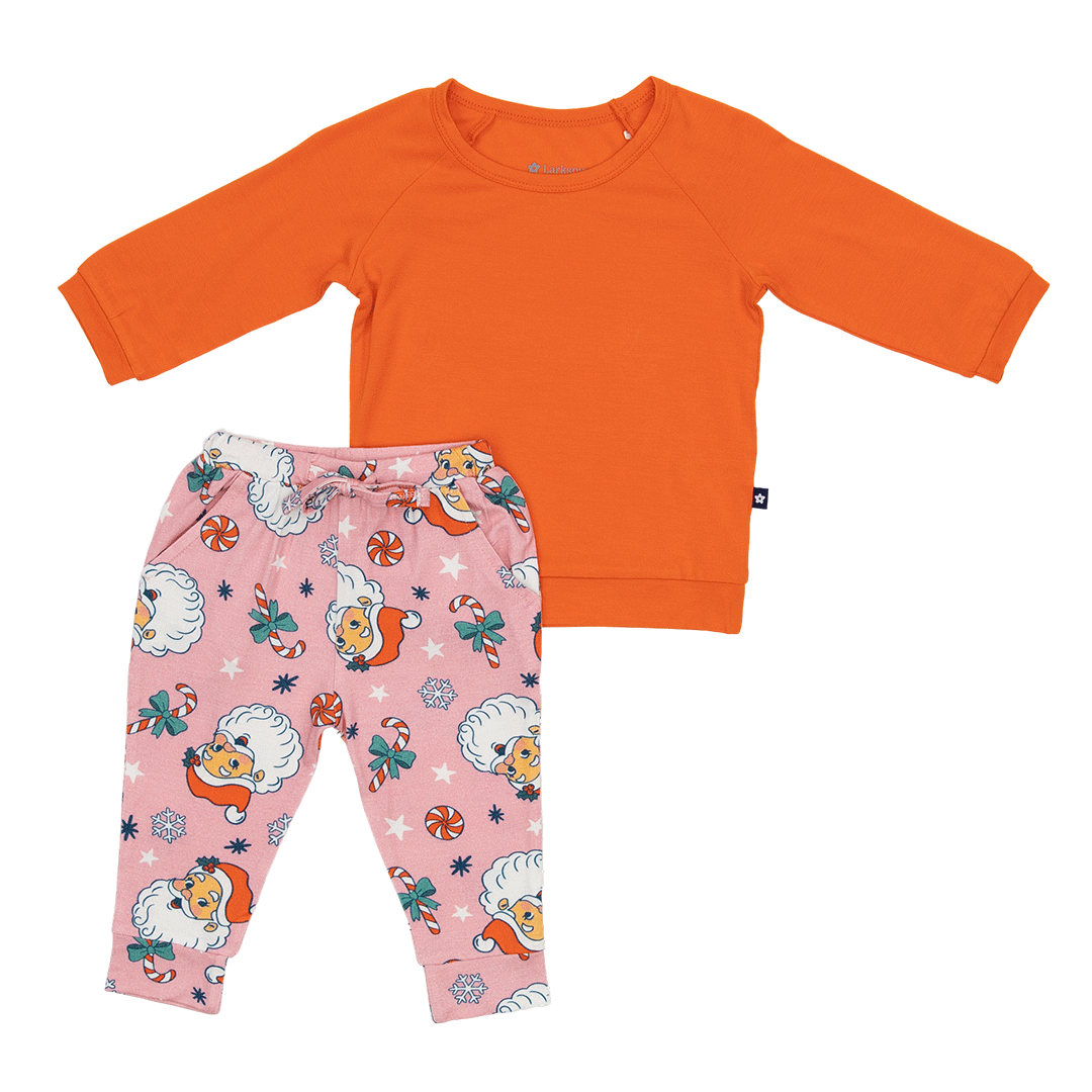 Long Sleeve Jogger Set in Santa Baby