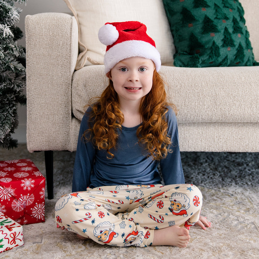 Long Sleeve Jogger Set in Santa's Sleigh