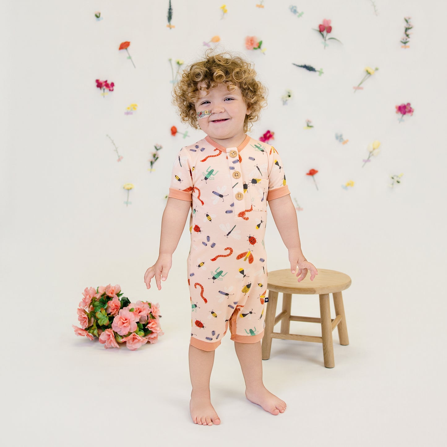 Short Romper in Cuddly Crawlers