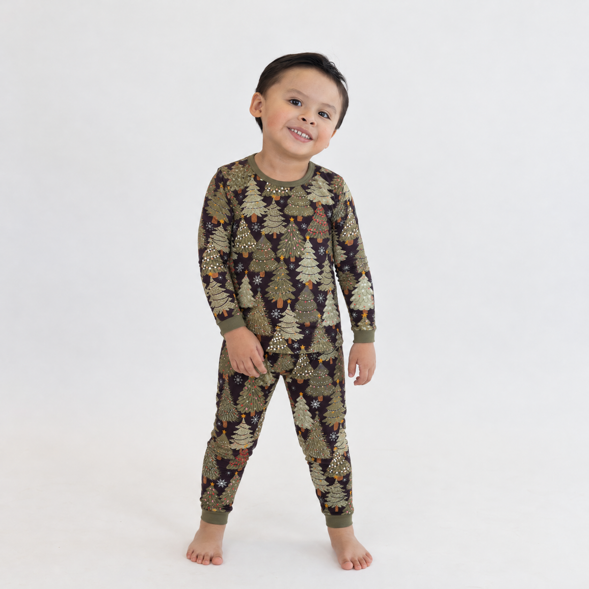 Long Sleeve Pajamas in Festive Trees