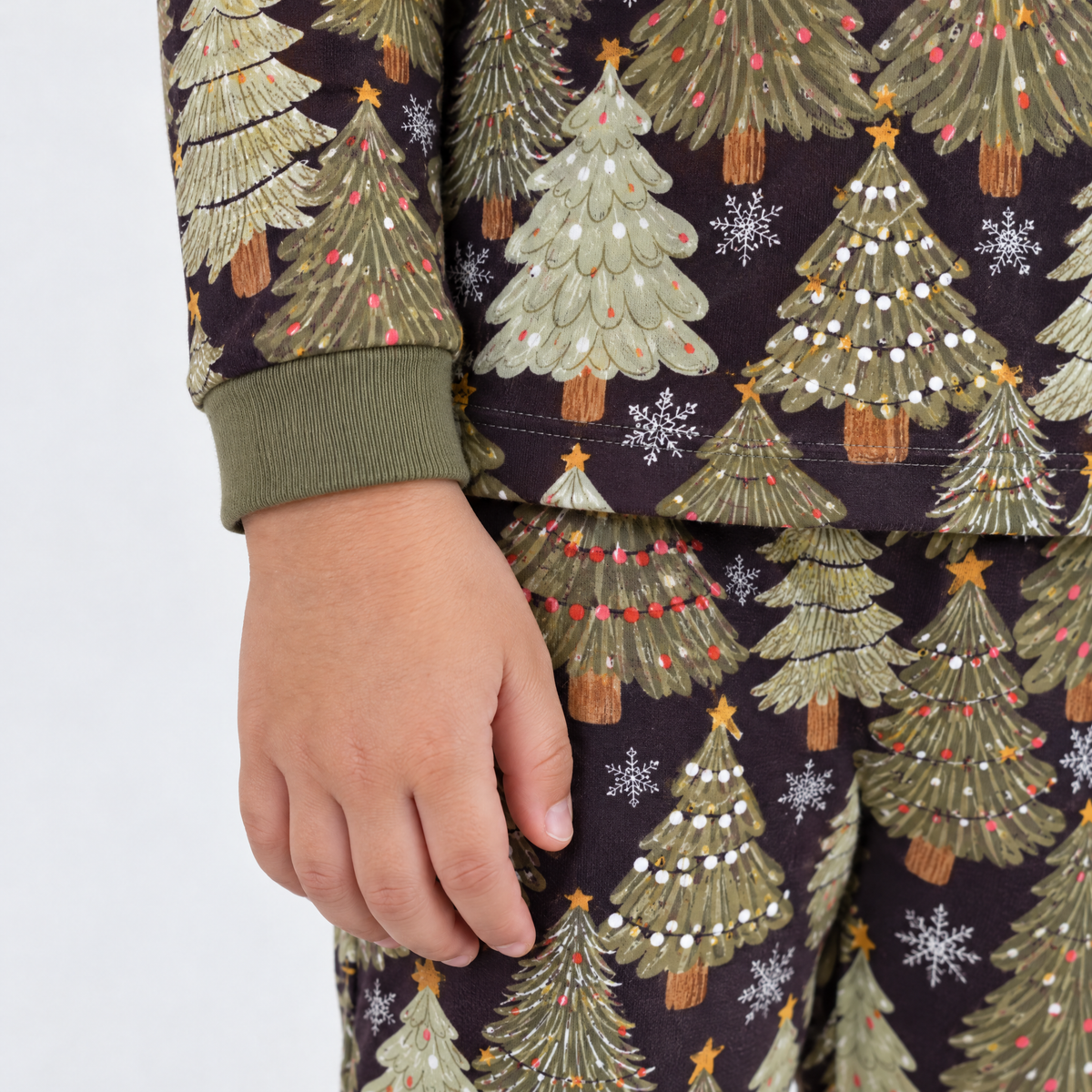Long Sleeve Pajamas in Festive Trees