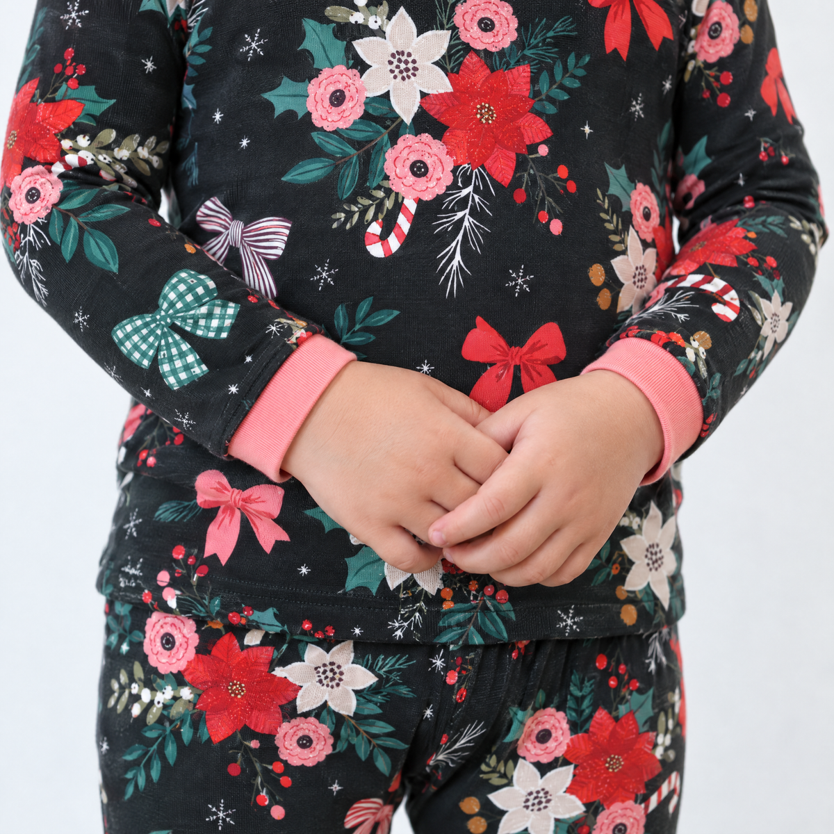 Long Sleeve Pajamas in Holly and Bloom