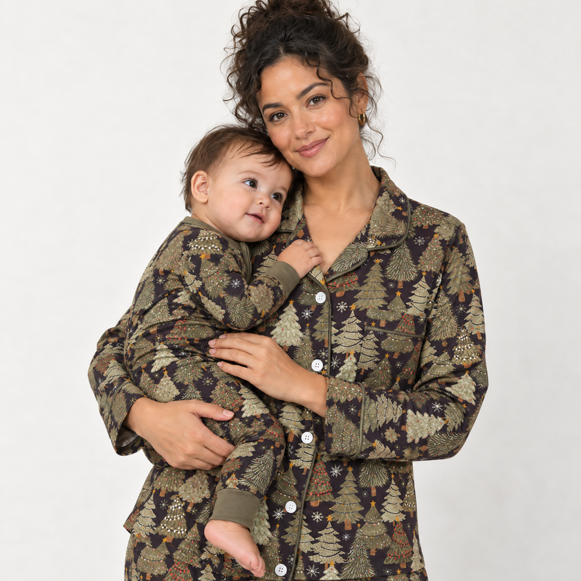 Women's Long Sleeve Pajamas in Festive Trees